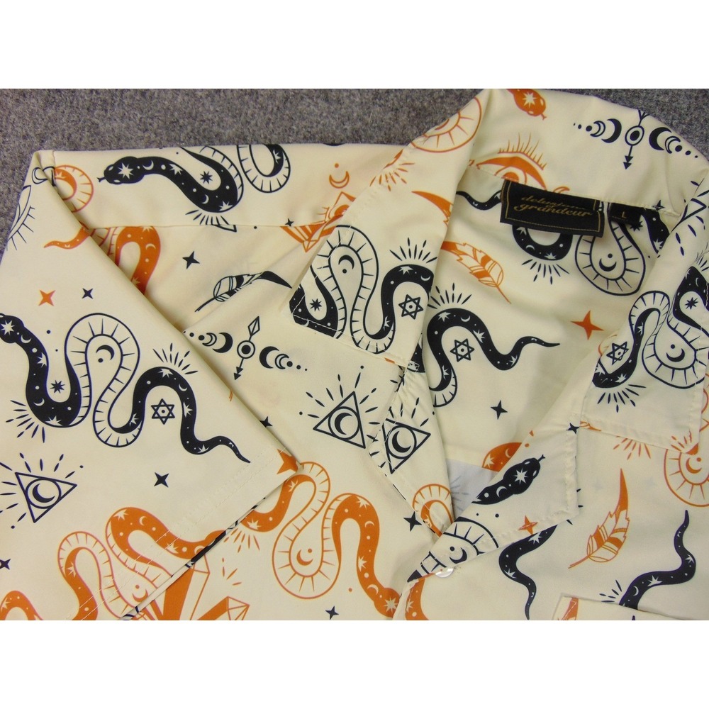 Delusions of Grandeur Shirt Mens Large Cream Snake Occult Celestial‎ Mystical